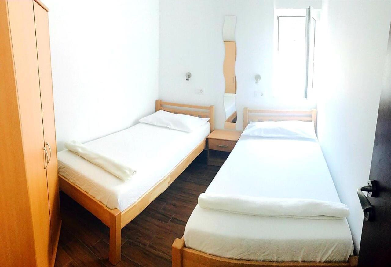 Apartmani Maki Оміш Екстер'єр фото