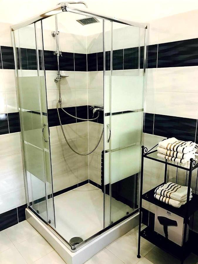 Apartmani Maki Оміш Екстер'єр фото